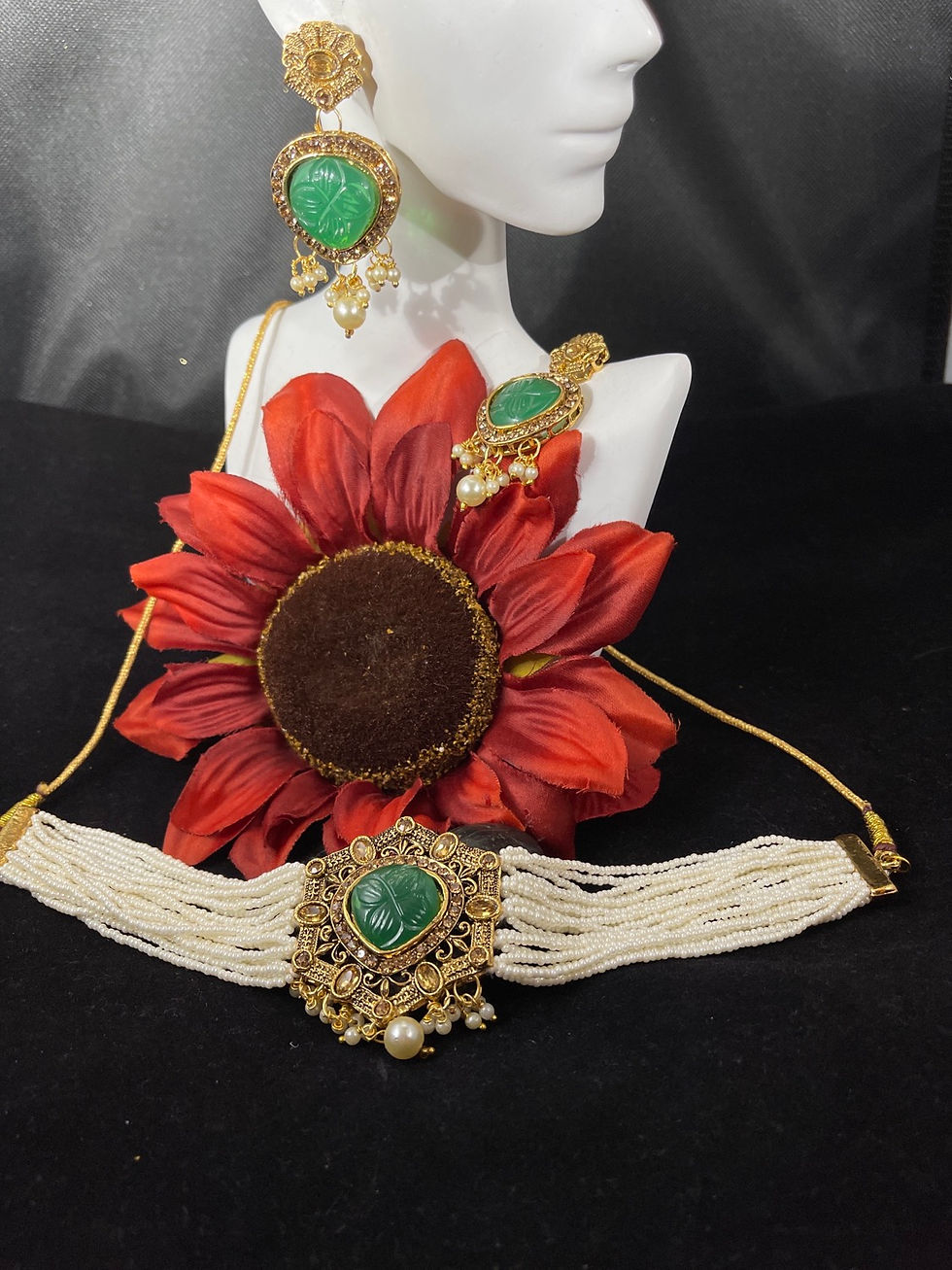 Thumbnail: Necklace Set – Eshana Collection