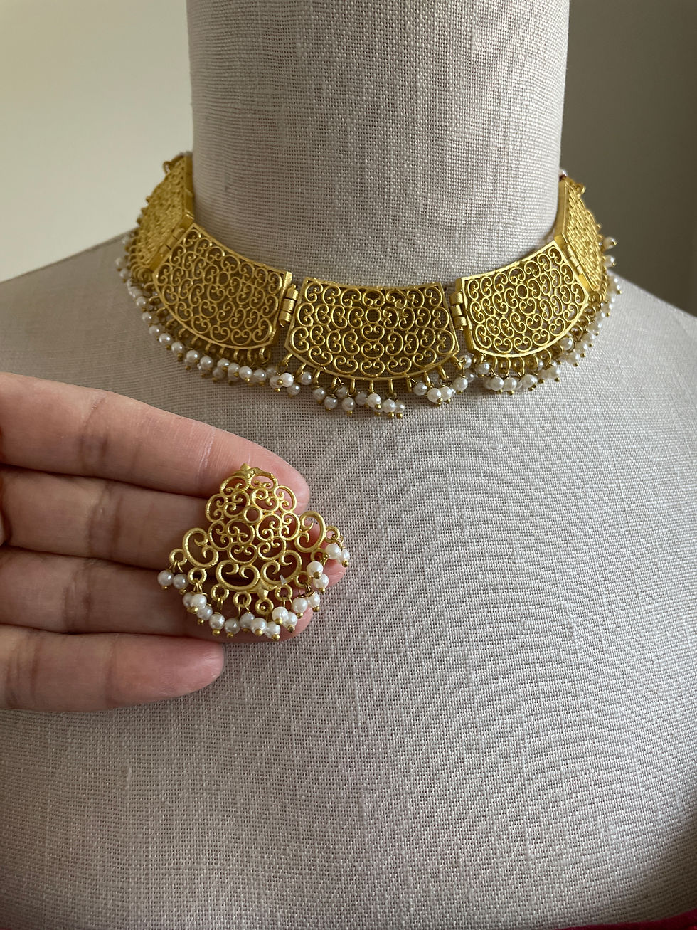 Thumbnail: Necklace Set - Turvi Collection