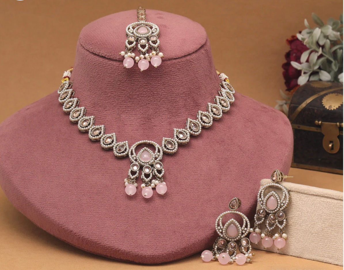 Necklace Set - 🎨 Tanvi, Delicate Collection 