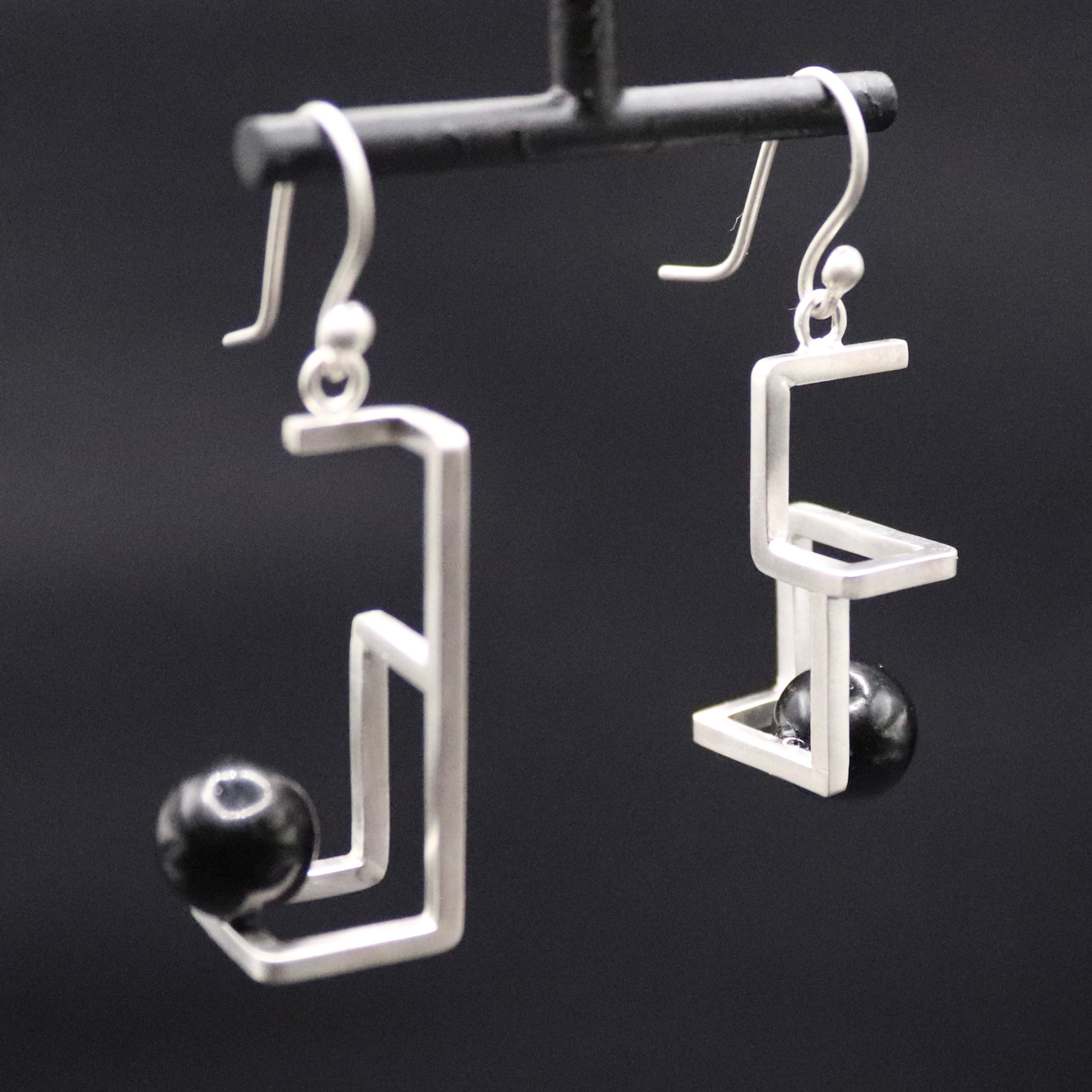 Boucles d'oreilles Bauhaus - Pierre de Jais