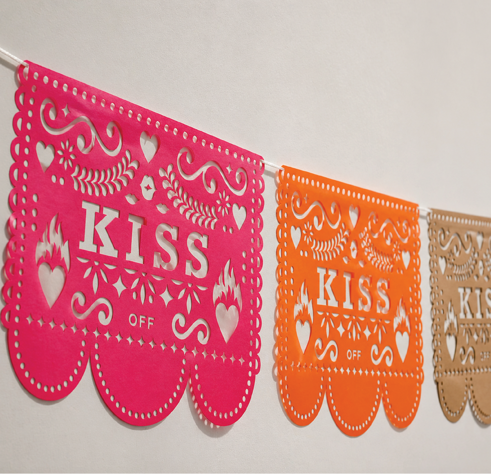 Kiss Off Papel Picado