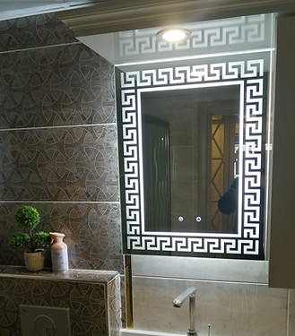 Kumlamalı Dokunmatik Buğu Önleyicili Işıklı Banyo Aynası