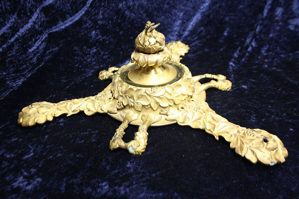 Thumbnail: Super quality ceiling rose in gilt brass