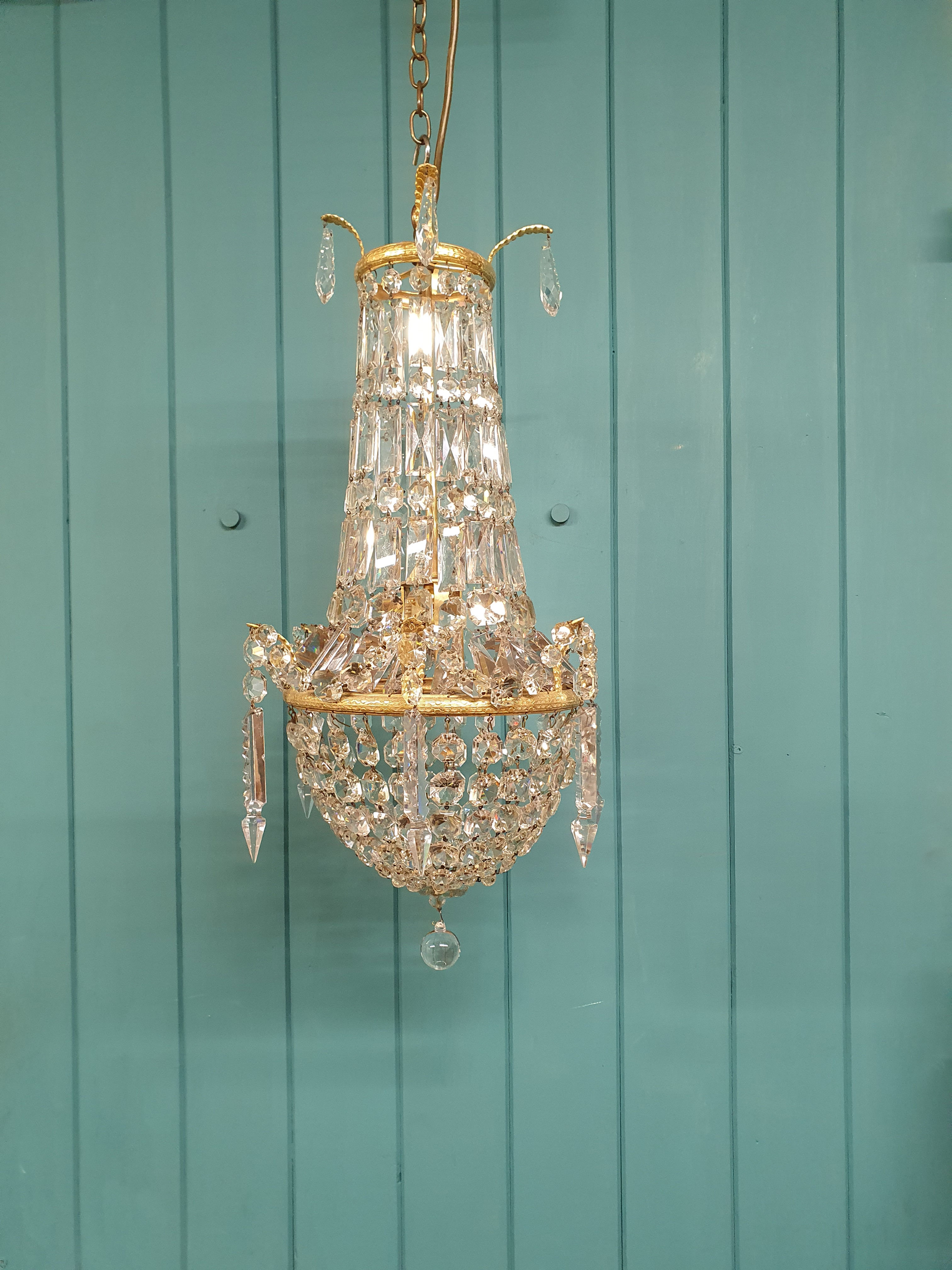 Swag chandelier early 20th century with prisms 11"
