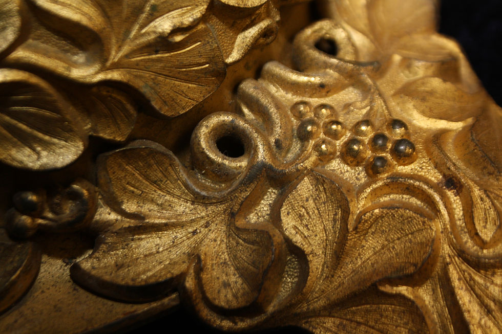 Thumbnail: Super quality ceiling rose in gilt brass