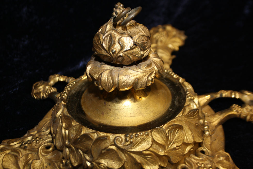 Thumbnail: Super quality ceiling rose in gilt brass