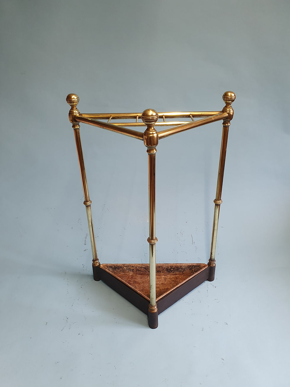 Thumbnail: Antique brass corner stick stand 17"