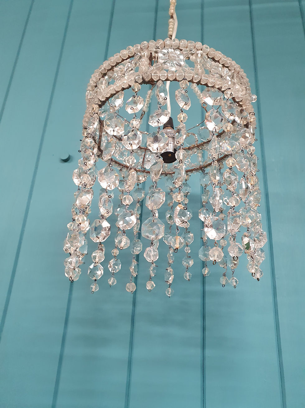 Thumbnail: Small wire chandelier with flowers 9"