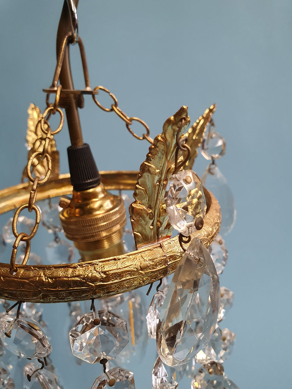 Thumbnail: Small swag chandelier with decorative leaves 7"