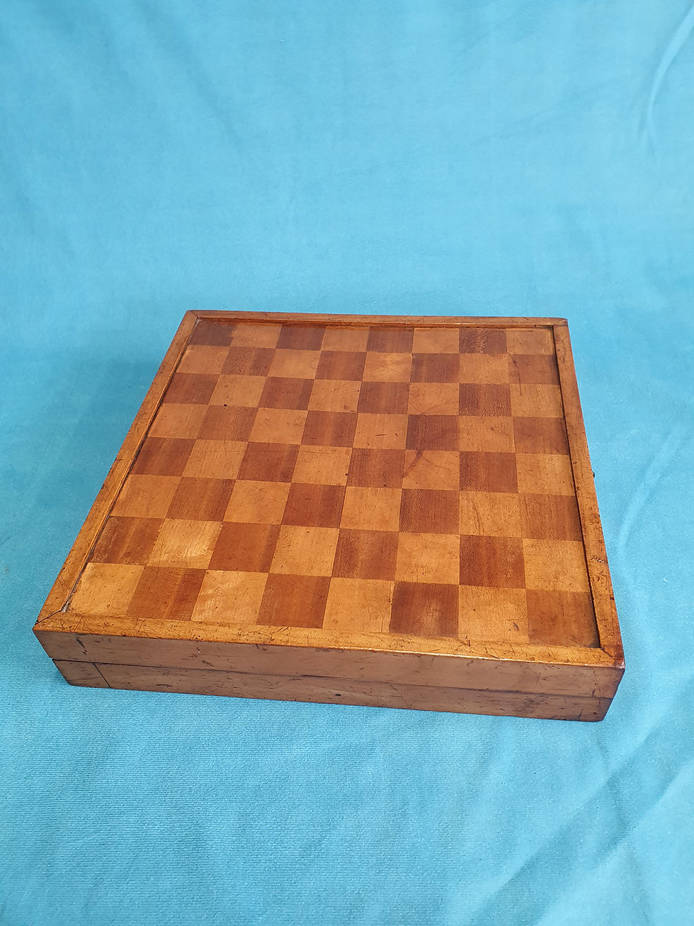 Thumbnail: Folding chessboard with pieces and drafts