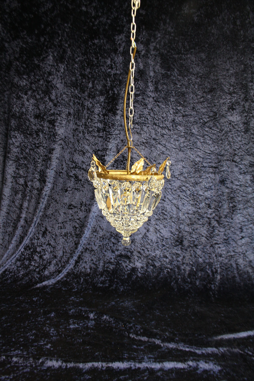 Thumbnail: Early 20th century prism bag chandelier 11"