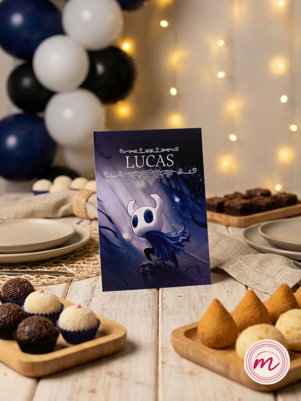 Quadro de Mesa - Festa Hollow Knight | Meaning.Co