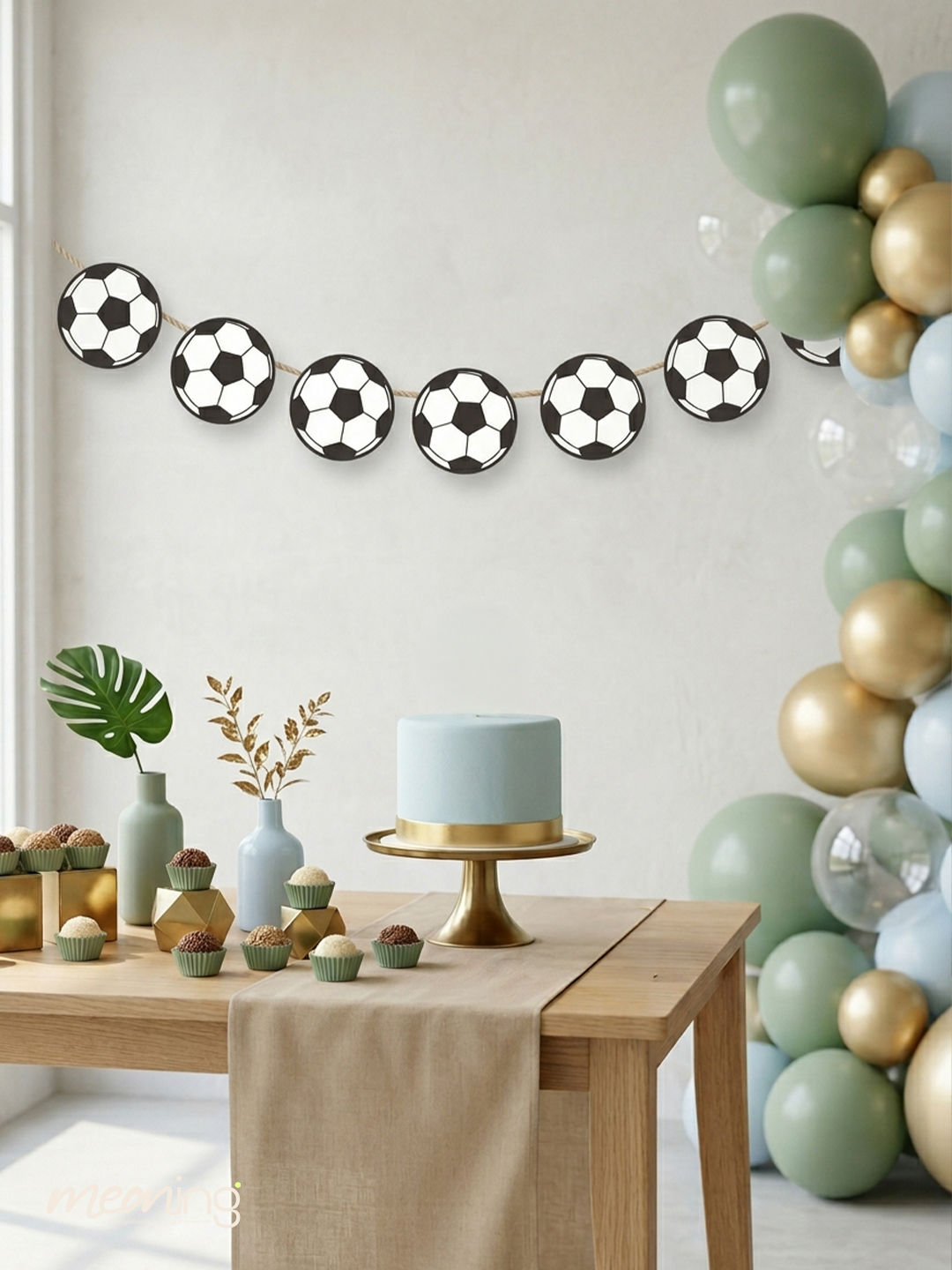 Varal Futebol com Bolas Decorativas | 10 Bandeirinhas para Festa