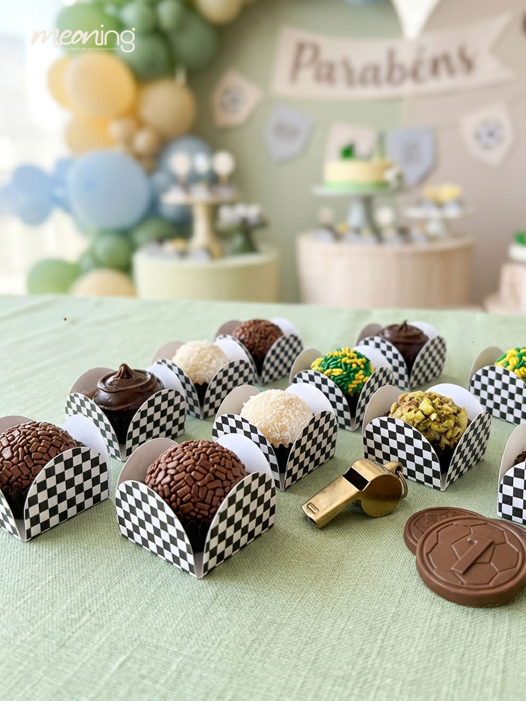 Forminhas para Doces Futebol | Kit com 20 Unidades