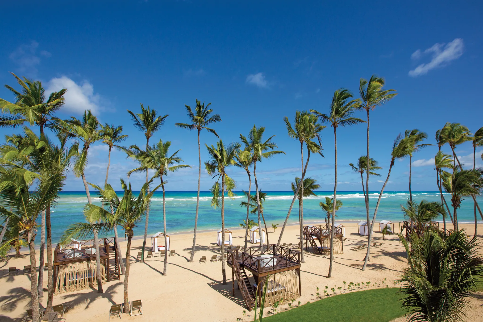 BREPC-EXT-PanoramicView-Beach1-1-CB.webp