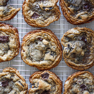 Cookies & Cream Chocolate Chip Cookies