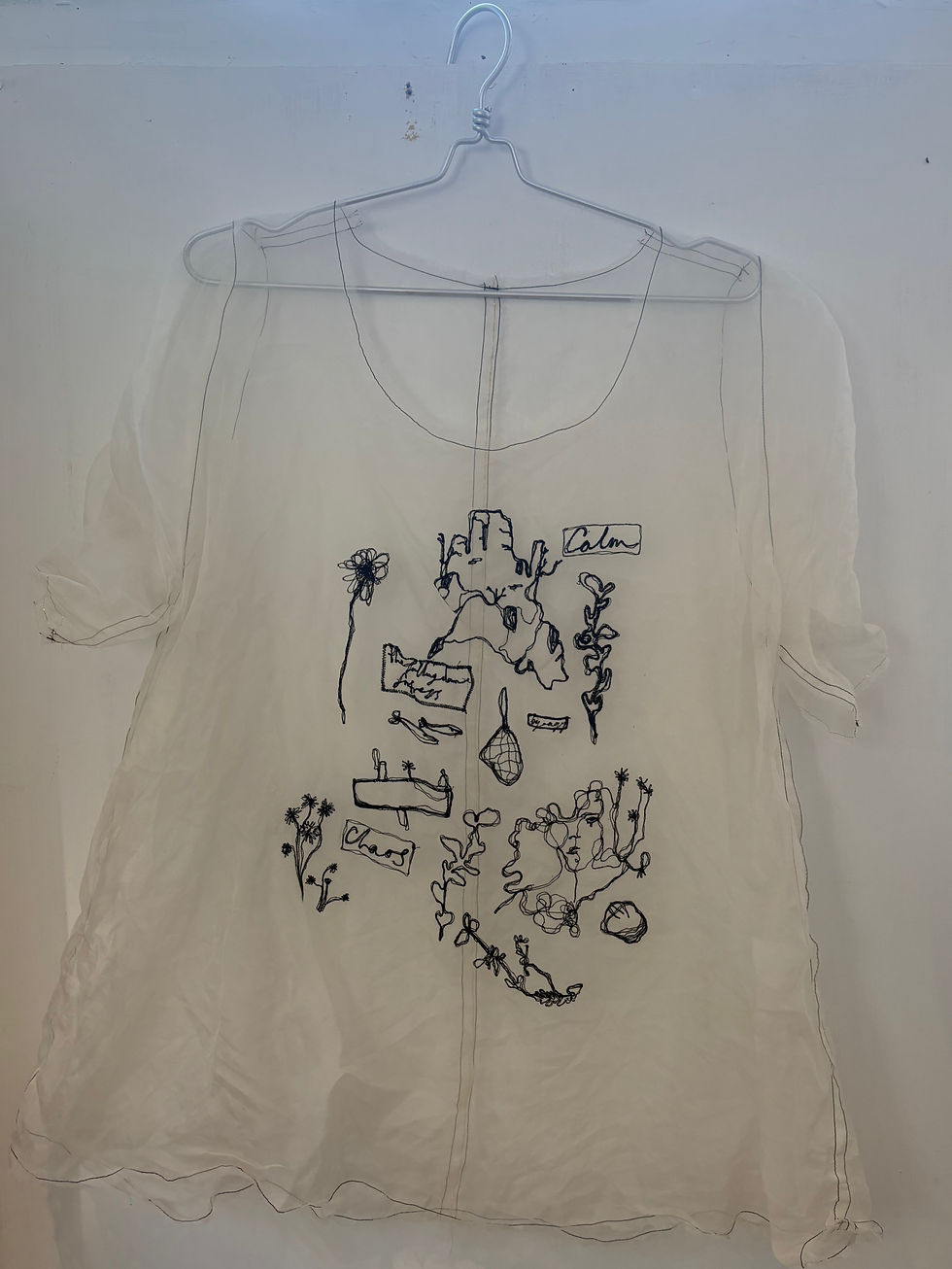 Thumbnail: Tati T-Shirt 'The Falling Down Fortress'