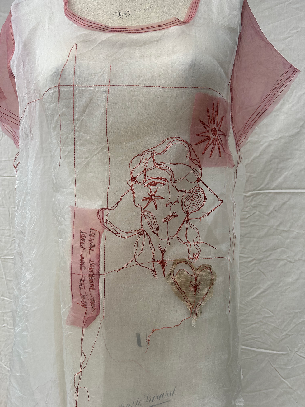 Thumbnail: Tati T-Shirt 'Innermost Hearts'