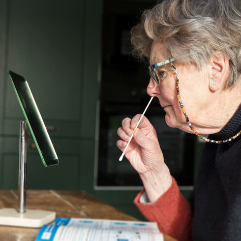 Joy Milne, la mujer que puede diagnosticar el Parkinson, de una manera muy peculiar