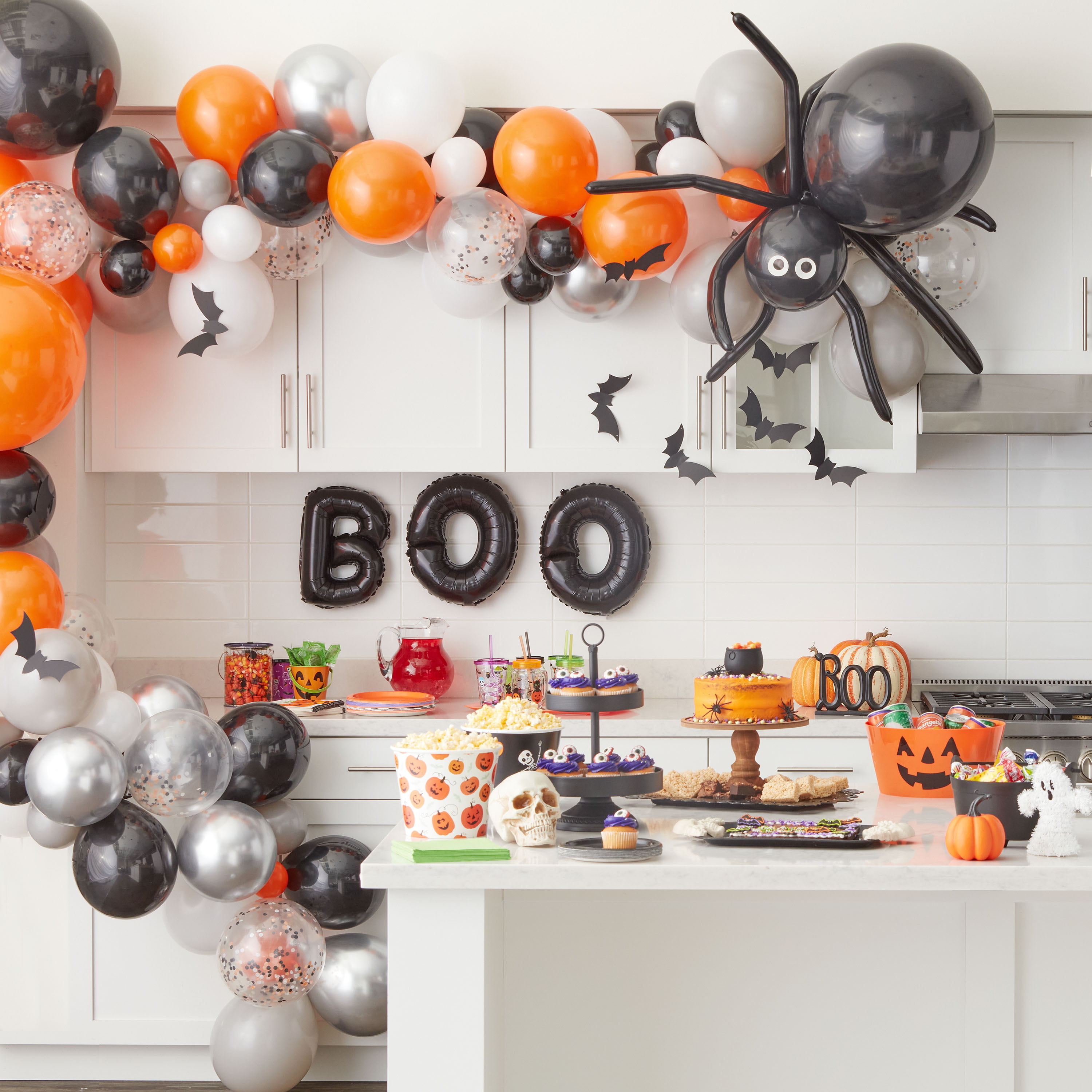 Way To Celebrate Halloween Rubber Balloon Garland, 16.4ft