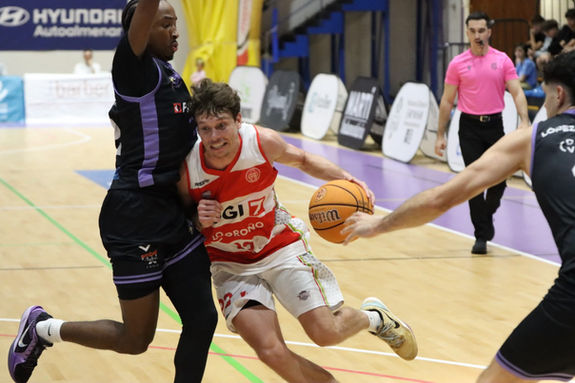 LogroBasket Logi7 regresa de Gandía con una victoria