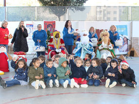 Cuando la ilusión se vive en familia: los Reyes Magos en San Antonio II.
