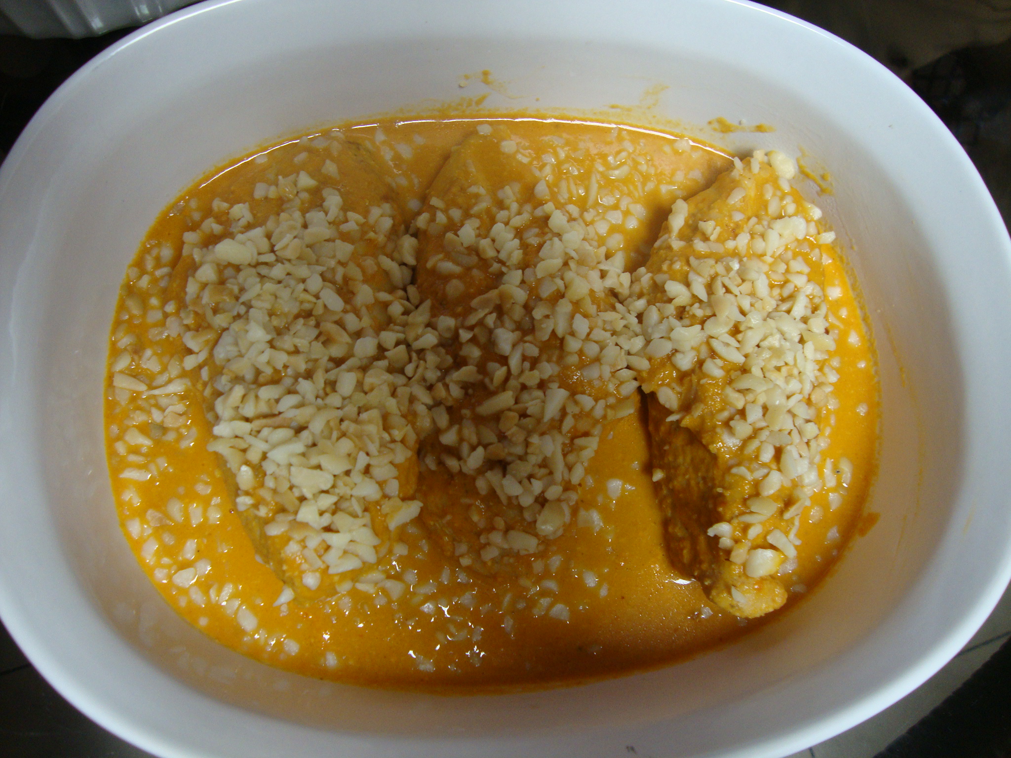 PECHUGAS DE POLLO CON MACADAMIA