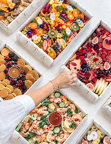 Tabula Executive Set premium corporate catering box with fresh fruit, charcuterie, prawns,