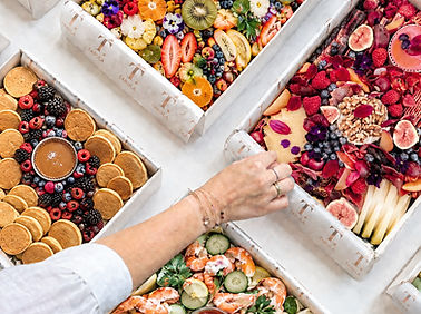 Tabula Executive Set premium corporate catering box with fresh fruit, charcuterie, prawns,