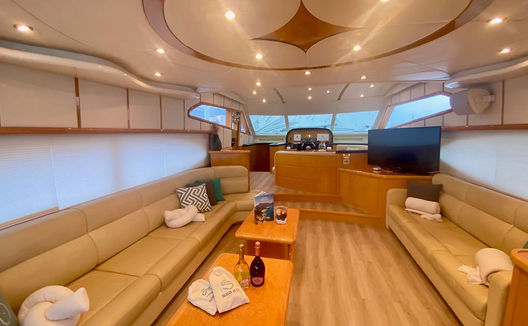 sigma 75  - charter cruiser boat 