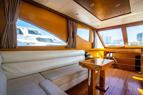 pacific 78 - charter cruiser boat 