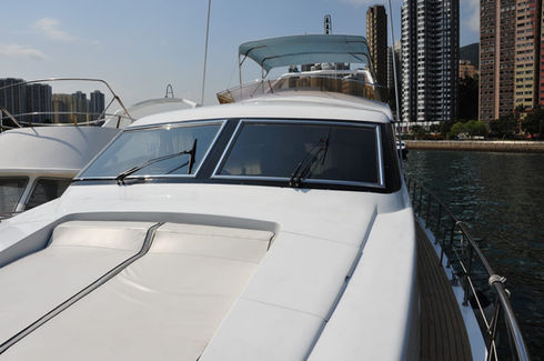 Vitech 63 - charter cruiser boat