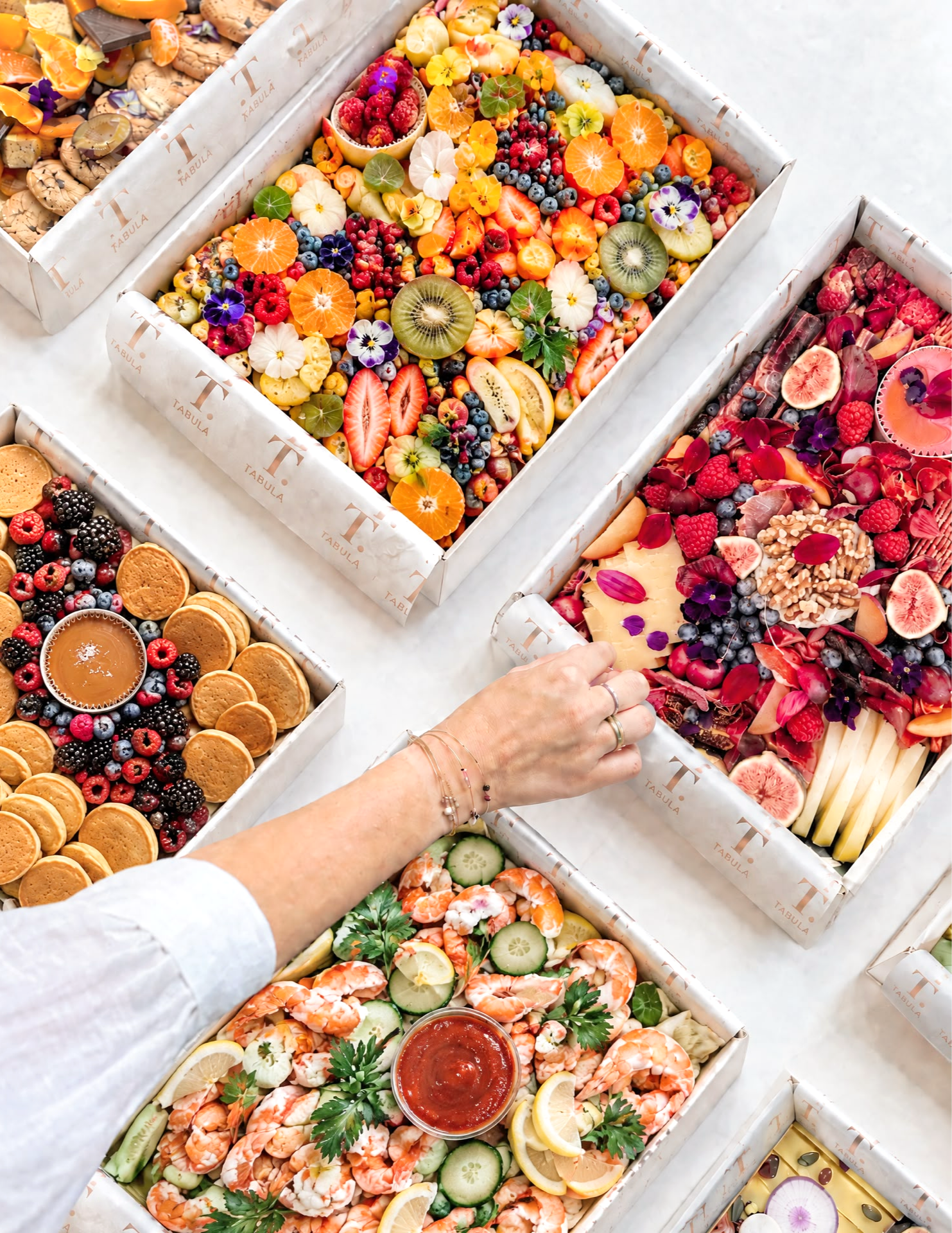 14-dish executive catering set with appetisers, salads, pasta mains, sides and desserts