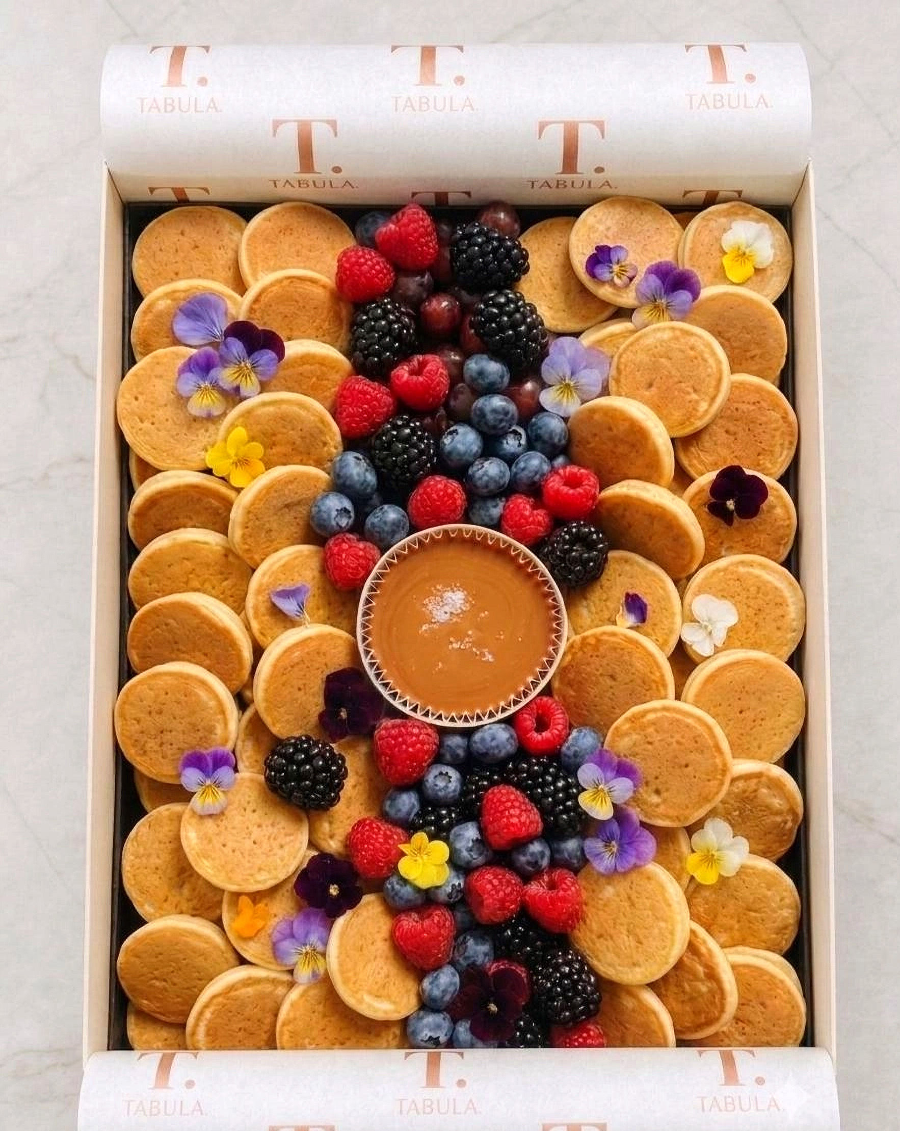 Mini Pancake & Fresh Fruit Platter (2kg)