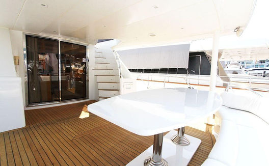 infinity 75 - charter cruiser boat