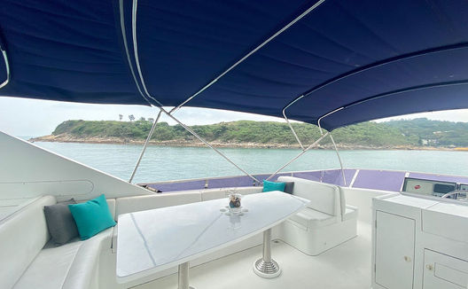 infinity 75 - charter cruiser boat