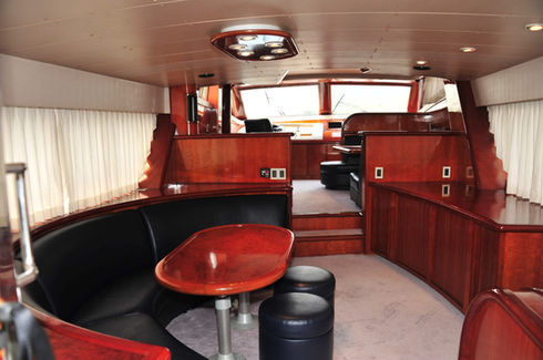 Vitech 63 - charter cruiser boat