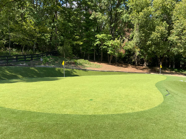 artificial synthetic golf putting green with double cut fringe