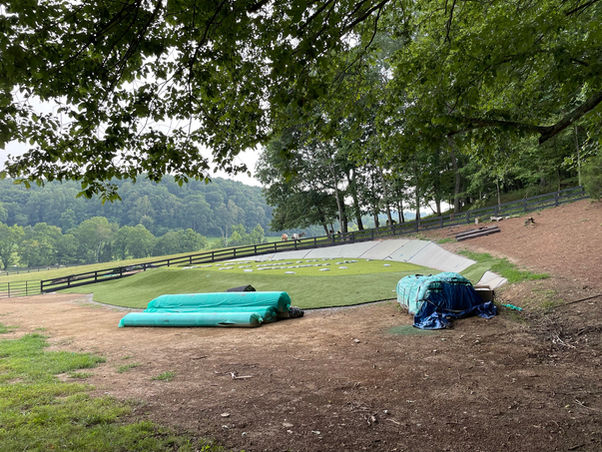 turf installation of artificial synthetic golf putting green