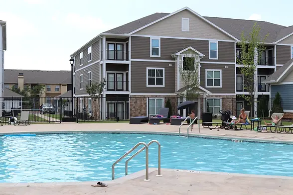 swimming-pool-commercial.webp