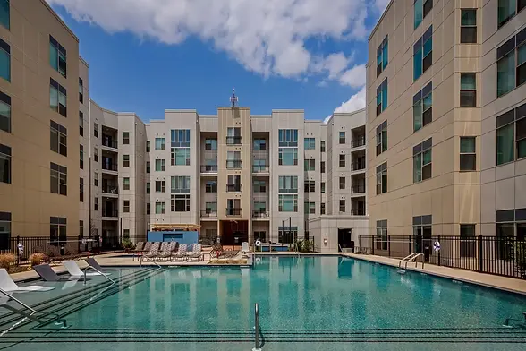 pool-img.webp