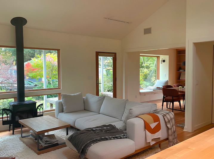 Living Room_edited.jpg
