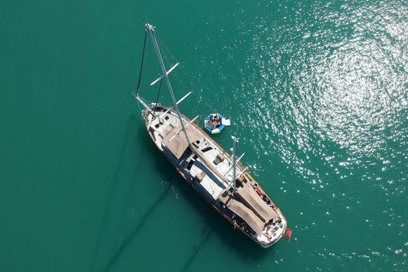 Thumbnail: Lady Lorraine 99ft