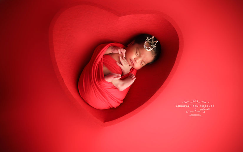 Best_Newborn_Photography_Kolkata_Amropali_Reminiscence__Red_Heart_AMP_3753.jpg