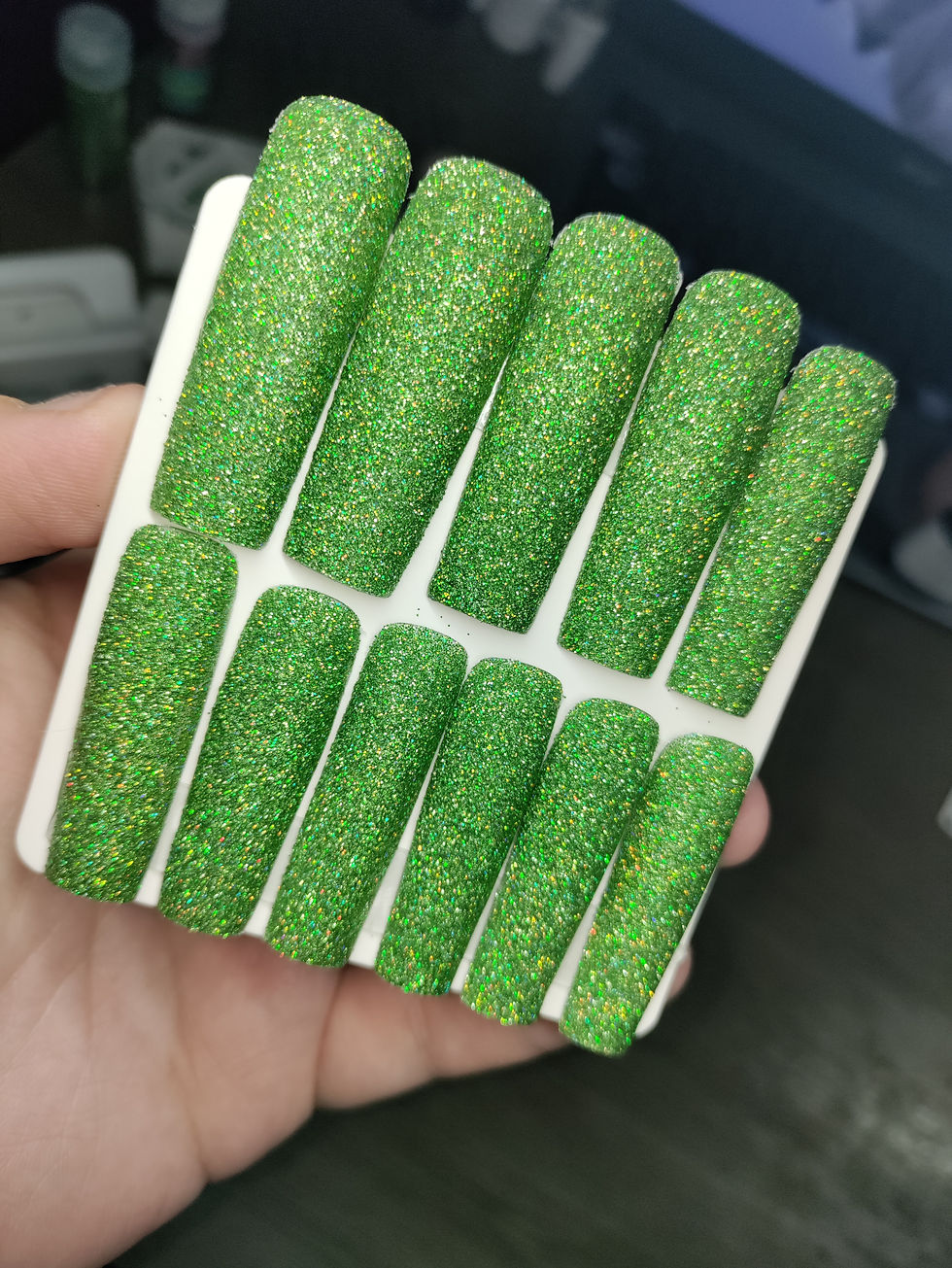 XL square (4/20) green glitter