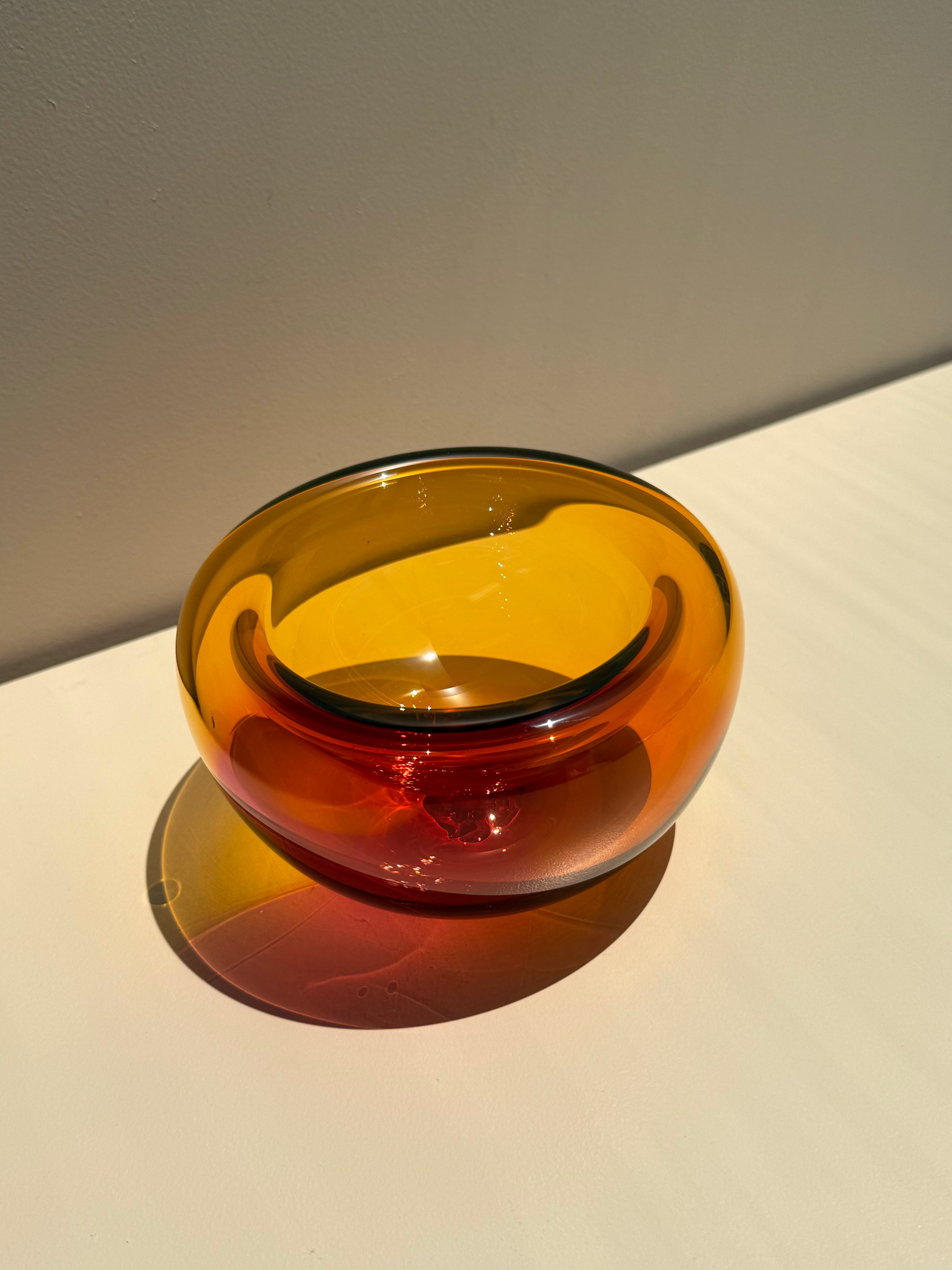 Saucy Bowl in Ruby & Peach Fade - Extra Large