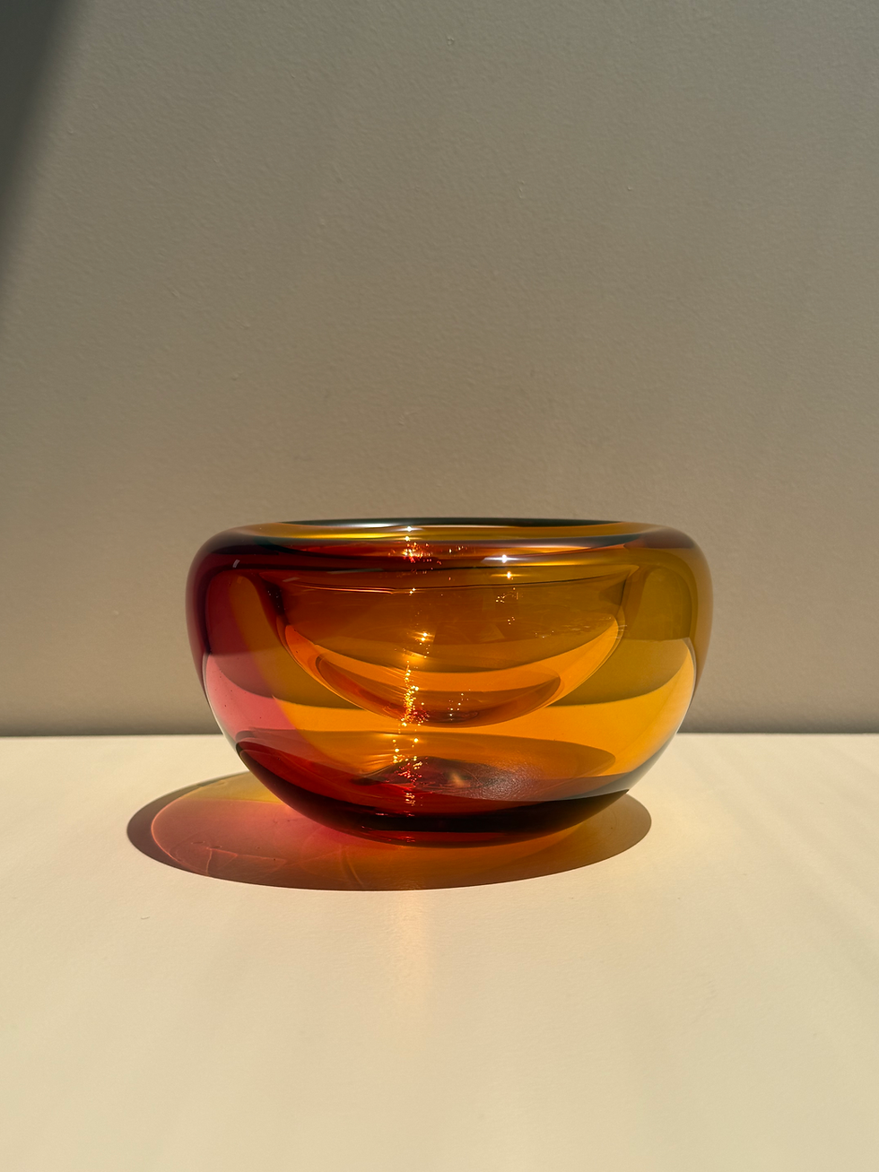 Thumbnail: Saucy Bowl in Ruby & Peach Fade - Extra Large