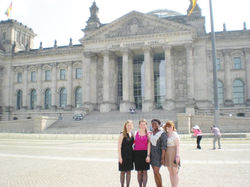 4 students in front Bundestag.jpg
