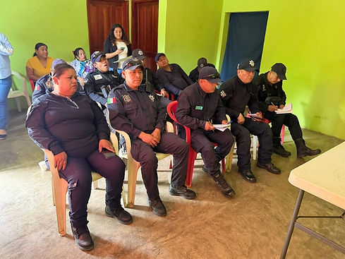 POLICIAS.jpeg