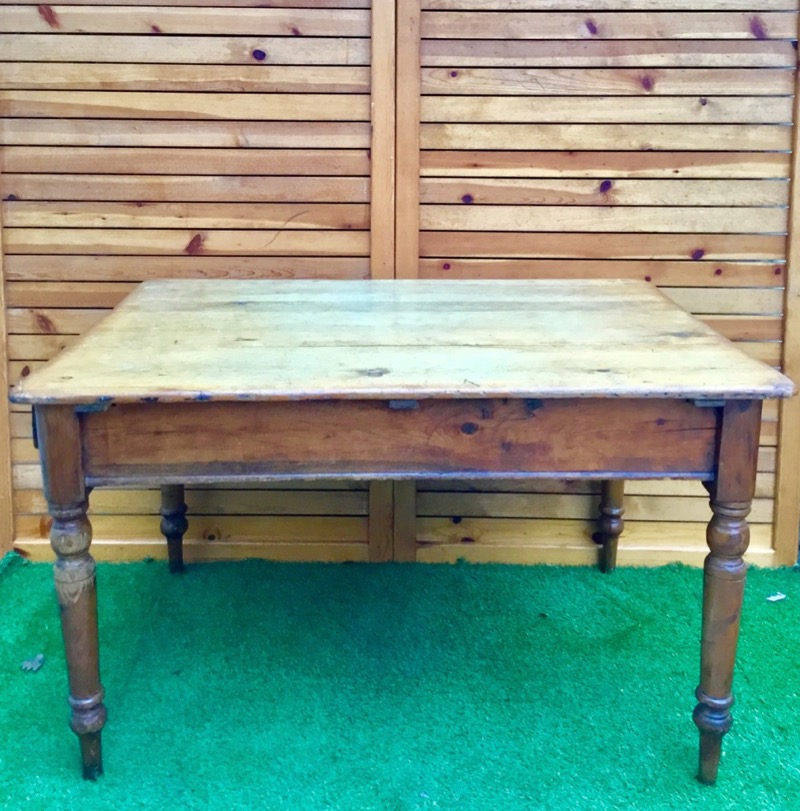 Old Pine Table 1880年代
